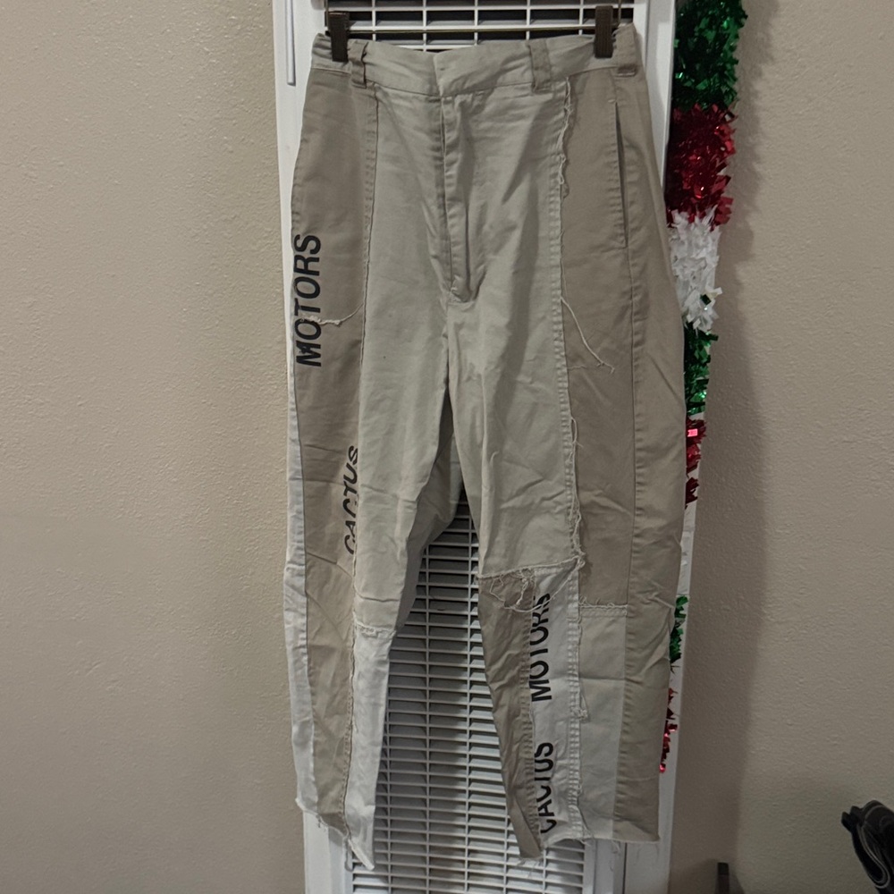 Cactus jack Men's Beige Casual Pants